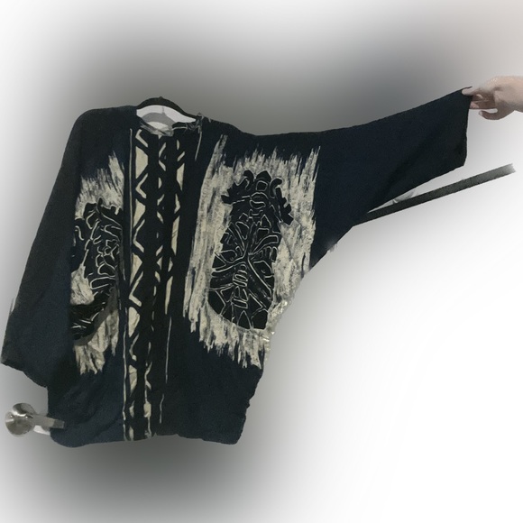 Brand Resort Wear Totem Faced Abstract Boho Cardigan w/ Metal Fastens - Size OS - Picture 7 of 16